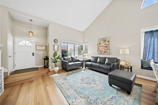 Detail Gallery Image 6 of 56 For 7518 Hardy, Rancho Cucamonga,  CA 91730 - 3 Beds | 2/1 Baths