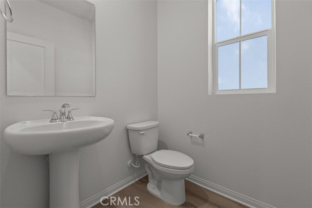 16017 E Preserve Loop, Chino CA: https://media.crmls.org/medias/9be4a793-4378-4590-af19-496f2fdefa77.jpg