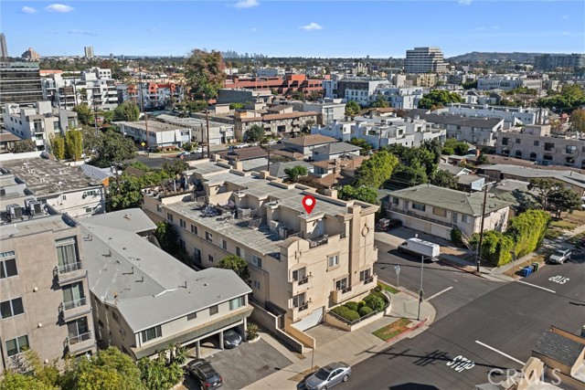 Detail Gallery Image 38 of 45 For 11359 Missouri Ave, Los Angeles,  CA 90025 - 4 Beds | 3/1 Baths