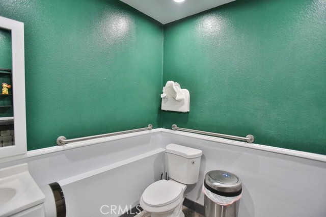 0, Orange CA: https://media.crmls.org/medias/9be5e957-e8e5-44ec-820e-02a5dd0c29f7.jpg