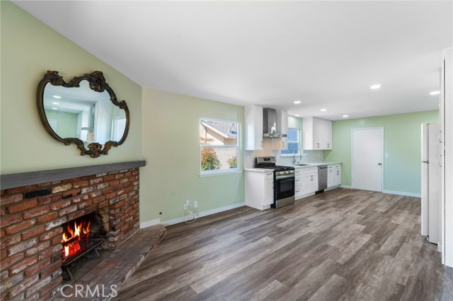 Detail Gallery Image 7 of 23 For 2706 E Athens Ave, Orange,  CA 92867 - 4 Beds | 2 Baths