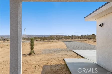 Detail Gallery Image 3 of 30 For 58424 Canterbury, Yucca Valley,  CA 92284 - 3 Beds | 2/1 Baths