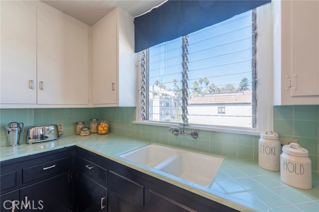 Detail Gallery Image 22 of 65 For 70 Roswell Ave, Long Beach,  CA 90803 - 4 Beds | 2 Baths