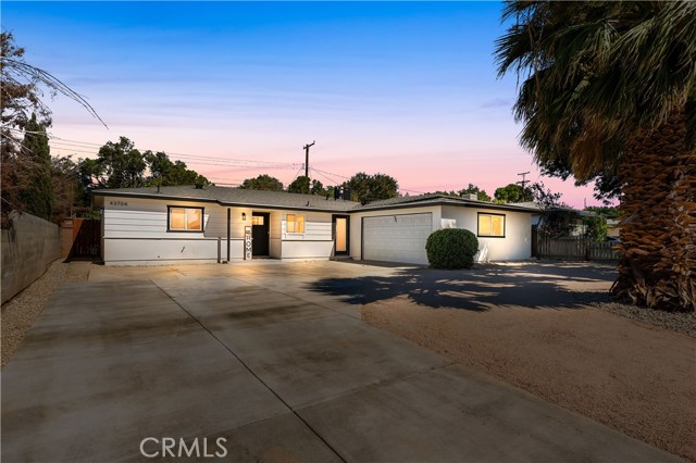 Detail Gallery Image 2 of 49 For 43704 Gadsden Ave, Lancaster,  CA 93534 - 4 Beds | 2 Baths