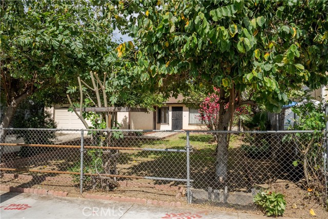 Detail Gallery Image 5 of 29 For 333 West Grand Avenue, Pomona,  CA 91766 - 3 Beds | 2 Baths