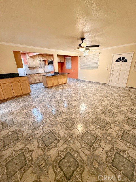 Detail Gallery Image 5 of 16 For 3319 W 113th, Inglewood,  CA 90303 - 3 Beds | 2 Baths