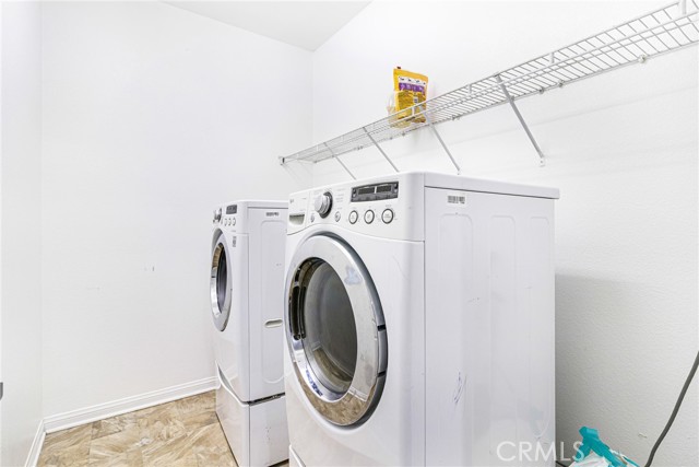 15992 Yosemite Street, Victorville CA: https://media.crmls.org/medias/9be89ebd-5c42-4e64-aa6a-5d8ef252988c.jpg
