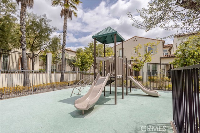Detail Gallery Image 36 of 38 For 20424 Paseo Azul, Porter Ranch,  CA 91326 - 2 Beds | 2/1 Baths