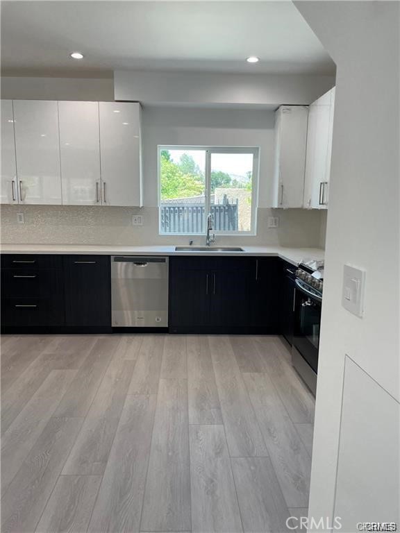 Detail Gallery Image 6 of 31 For 18403 Devonshire St, Northridge,  CA 91325 - 2 Beds | 2/1 Baths