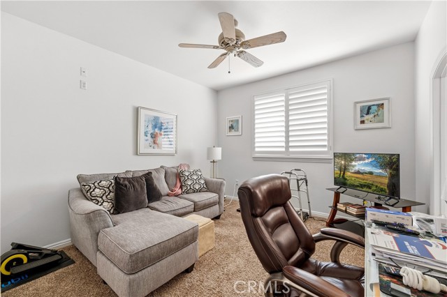 Detail Gallery Image 33 of 64 For 520 Olazabal, Hemet,  CA 92545 - 3 Beds | 3 Baths