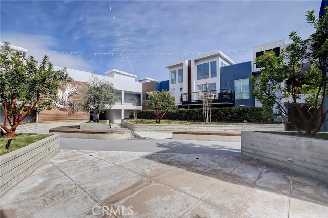 1920 Pacific Coast, Redondo Beach, California 90277, 3 Bedrooms Bedrooms, ,3 BathroomsBathrooms,Residential,For Sale,Pacific Coast,SB24136779