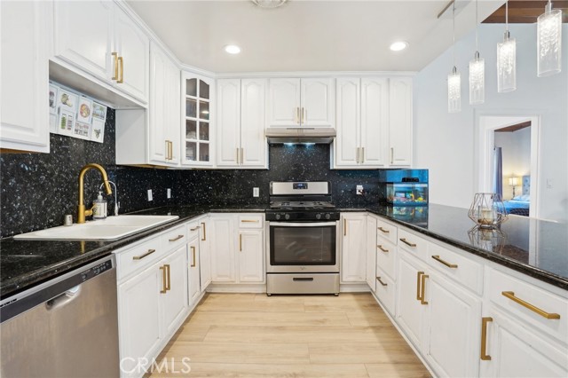 1721 S 3rd Avenue, Arcadia CA: https://media.crmls.org/medias/9be9262d-dd04-47e4-90ad-a35b423f8599.jpg