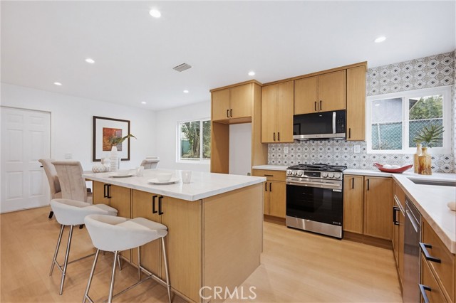 Detail Gallery Image 9 of 38 For 7355 Vineyard Ave, Rancho Cucamonga,  CA 91730 - 4 Beds | 2 Baths