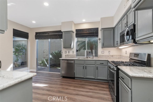 Detail Gallery Image 11 of 34 For 17 Paseo Dalia, Rancho Santa Margarita,  CA 92688 - 3 Beds | 3 Baths