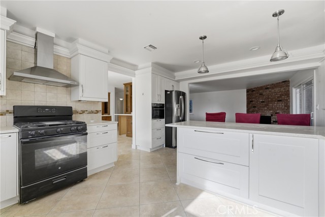 Detail Gallery Image 28 of 67 For 658 Glenmore, Glendale,  CA 91206 - 4 Beds | 3 Baths