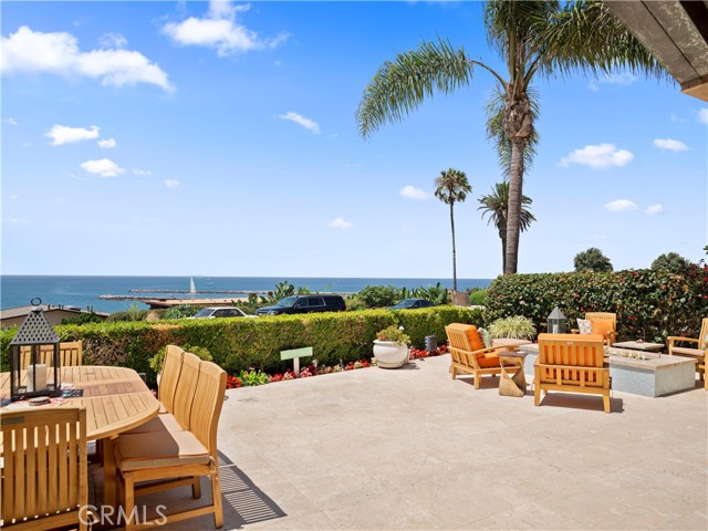 Detail Gallery Image 2 of 34 For 3308 Ocean Bld, Corona Del Mar,  CA 92625 - 5 Beds | 6/2 Baths