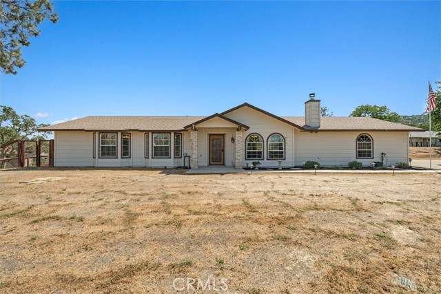 30015 Stetson Drive, Coarsegold CA: https://media.crmls.org/medias/9beb5e54-876c-4dae-b26d-59c8fd7919aa.jpg