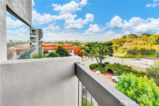 28121 Highridge Road, Rancho Palos Verdes, California 90275, 1 Bedroom Bedrooms, ,1 BathroomBathrooms,Residential,Sold,Highridge,PV22000282