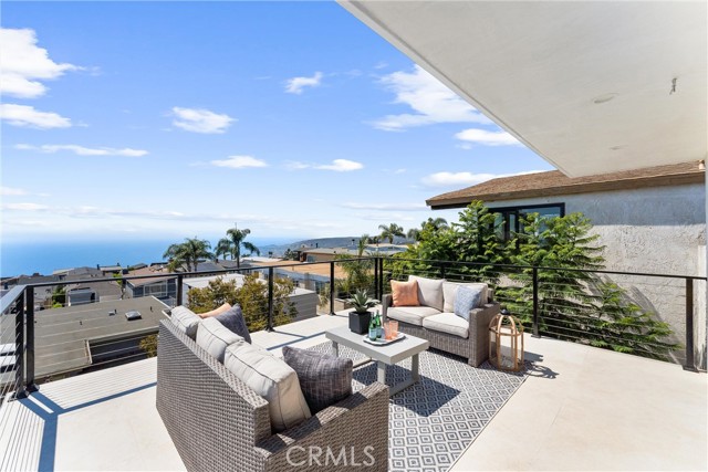 Detail Gallery Image 17 of 22 For 869 Santa Ana St, Laguna Beach,  CA 92651 - 2 Beds | 2/1 Baths