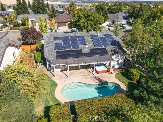 3049 Coach Lite Drive, Chico CA: https://media.crmls.org/medias/9bed6c3e-5868-44bd-8db2-244562ec2aab.jpg