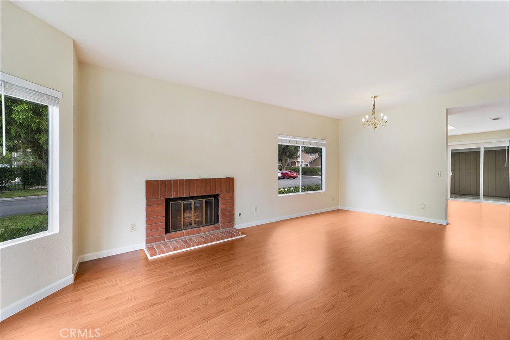 MLS #OC25266233 image #5