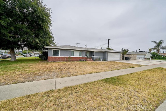 Detail Gallery Image 1 of 11 For 12871 Sungrove St, Garden Grove,  CA 92840 - 3 Beds | 1/1 Baths