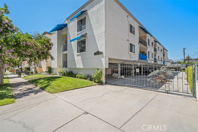 Detail Gallery Image 2 of 14 For 285 S S. Sierra Madre Blvd a,  Pasadena,  CA 91107 - 2 Beds | 2 Baths