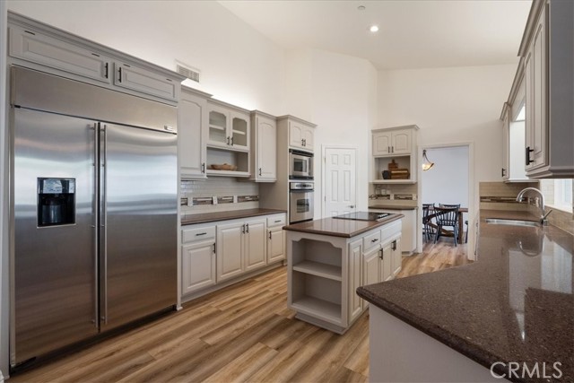 Detail Gallery Image 4 of 47 For 29563 Valley Stream Rd, Valley Center,  CA 92082 - 4 Beds | 2/1 Baths