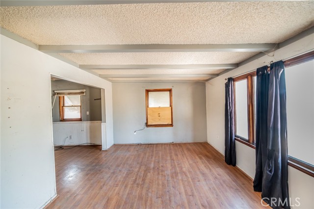 1964 Marlborough Avenue, Riverside CA: https://media.crmls.org/medias/9bf10276-ef9f-443a-ae14-fe66b28342f7.jpg