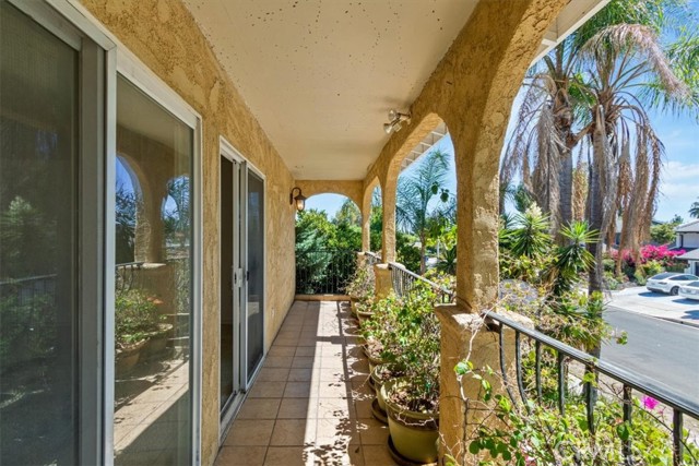 19259 Ludlow St., Porter Ranch CA: https://media.crmls.org/medias/9bf1a8cc-c311-4a59-ad68-2cbb5bbe09a5.jpg