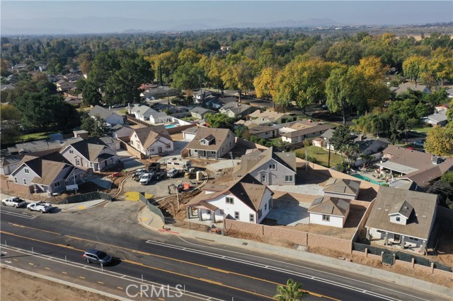 Detail Gallery Image 9 of 11 For 5231 Penny Dr, Riverside,  CA 92503 - 4 Beds | 2/1 Baths