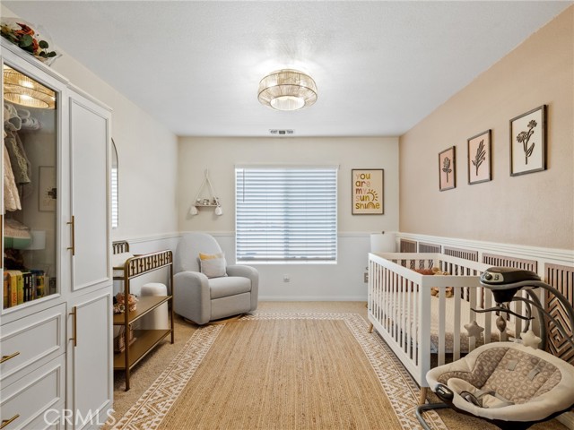15454 Mustang Avenue, Apple Valley CA: https://media.crmls.org/medias/9bf293b4-3595-41f1-aba5-a763d98c3364.jpg