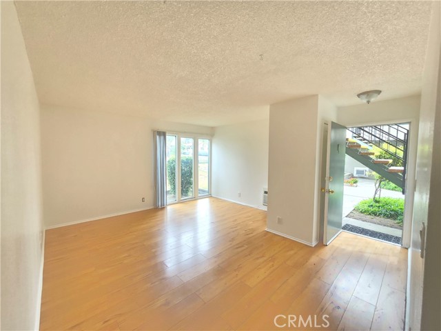 540 E 7th Street, Upland CA: https://media.crmls.org/medias/9bf2b895-3f0f-42b5-96bc-cd7e4e80a720.jpg