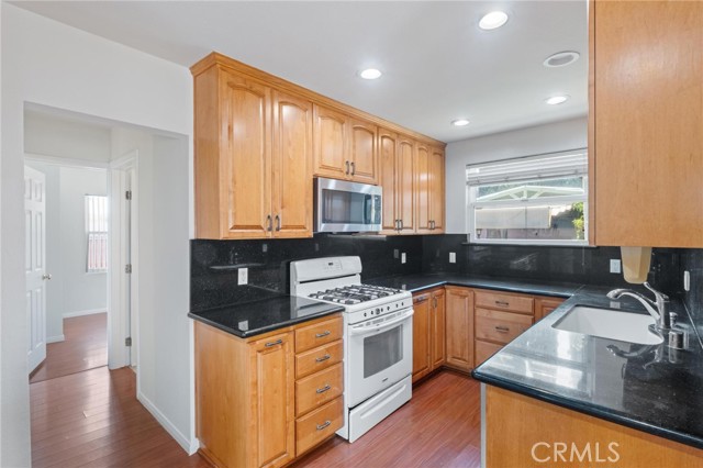 Detail Gallery Image 14 of 49 For 14751 Sutro Ave, Gardena,  CA 90249 - 3 Beds | 2 Baths
