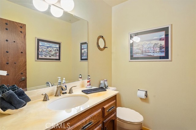 537 3rd Street, Manhattan Beach CA: https://media.crmls.org/medias/9bf31bb3-7ce3-4777-98b1-d08e35c9d423.jpg