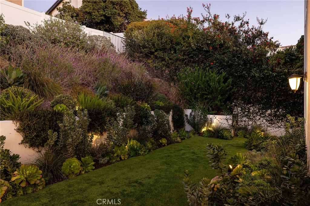 MLS #OC25255509 image #38