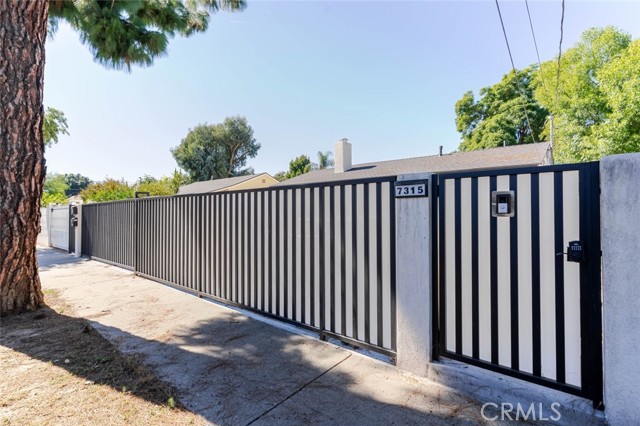 7315 Jamieson Avenue, Reseda CA: https://media.crmls.org/medias/9bf5927d-848b-462a-9587-245fd87dbfbe.jpg