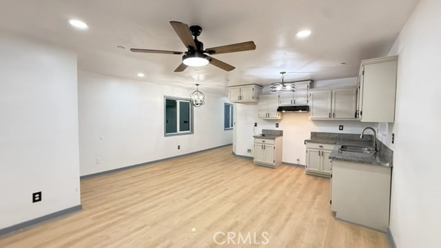 Detail Gallery Image 5 of 21 For 10621 Kalmia, Los Angeles,  CA 90002 - 4 Beds | 2 Baths