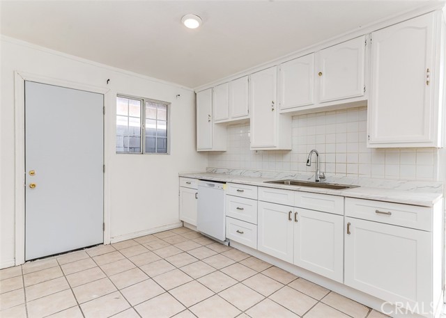 332 Clay Street photo 8