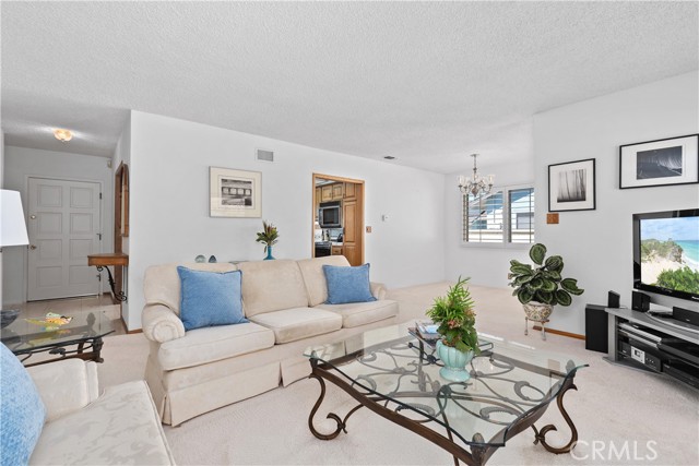 Detail Gallery Image 17 of 31 For 1327 E Kenwood Ave, Anaheim,  CA 92805 - 3 Beds | 1/1 Baths