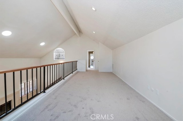 19229 Pine Way, Apple Valley CA: https://media.crmls.org/medias/9bf72ffd-c559-4ed2-8c46-96f7ff57ef82.jpg