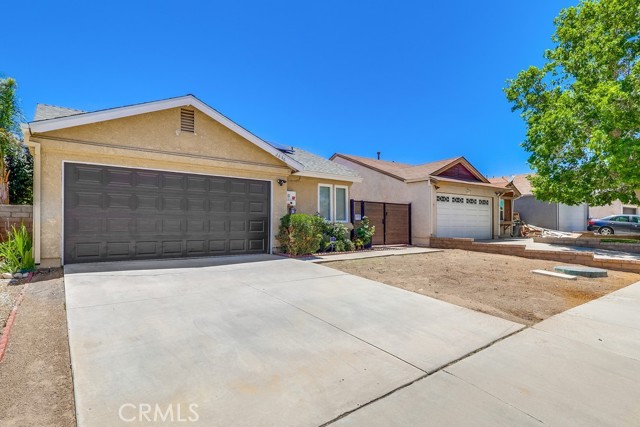 2846 Nandina Drive, Palmdale CA: https://media.crmls.org/medias/9bf7dbe4-e8cb-47e5-a144-f79a83cbb2c7.jpg