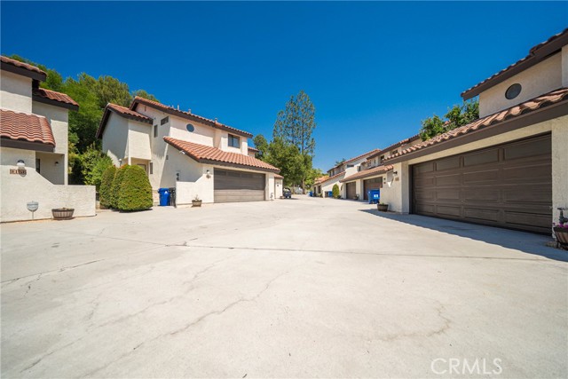 9148 Tujunga Canyon Boulevard, Tujunga CA: https://media.crmls.org/medias/9bf8f7ca-99a1-49f2-84af-e944dba136c2.jpg