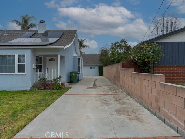10332 Floralita Avenue photo 4