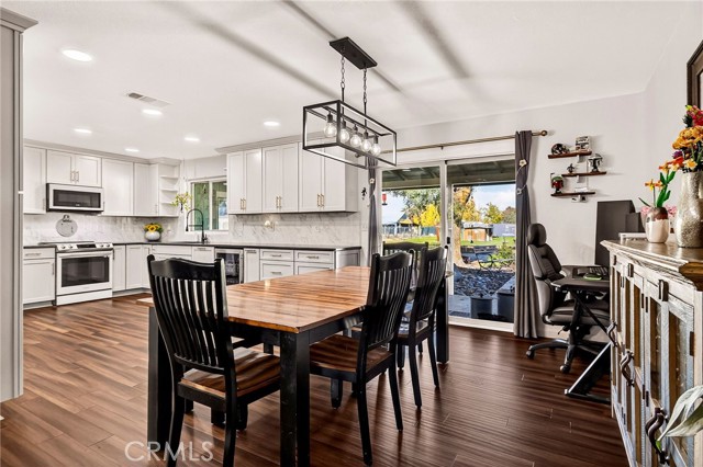 Detail Gallery Image 4 of 57 For 6856 County Road 19, Orland,  CA 95963 - 4 Beds | 2 Baths