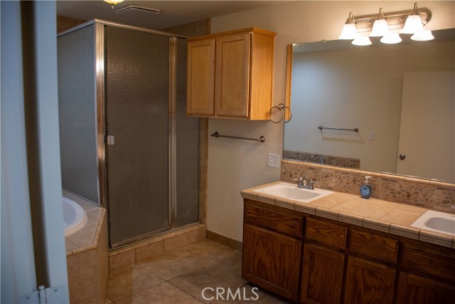 Detail Gallery Image 15 of 24 For 1913 N Waukena Way, Hanford,  CA 93230 - 3 Beds | 2 Baths