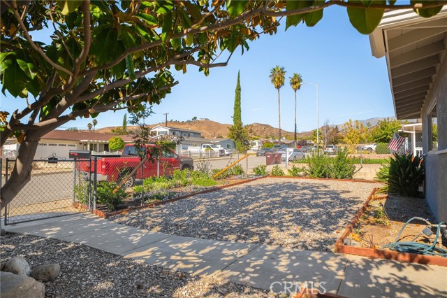 672 N 17TH, Banning CA: https://media.crmls.org/medias/9bfb8ec6-f183-4c51-b4c1-356c3ee7f0a2.jpg