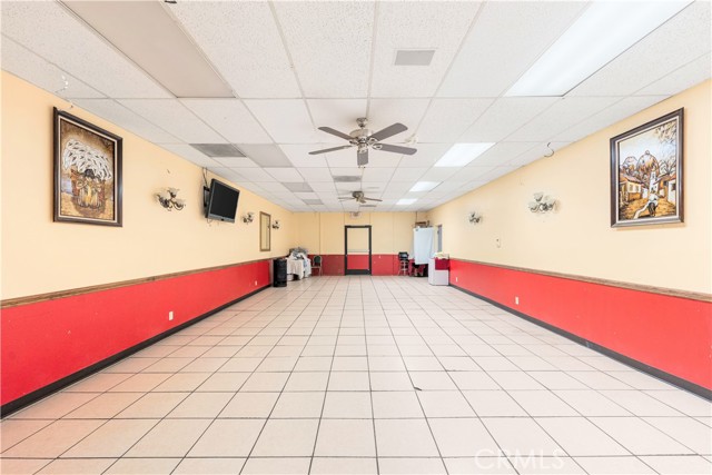 1020 E K E Avenue, Lancaster CA: https://media.crmls.org/medias/9bfd5590-075e-4d7c-a9f5-52098cd63fa4.jpg