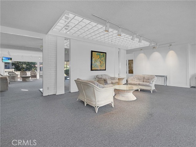607 Prospect Avenue, Redondo Beach, California 90277, 3 Bedrooms Bedrooms, ,2 BathroomsBathrooms,Residential,Sold,Prospect,SB21231300
