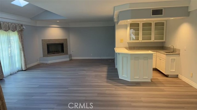 Detail Gallery Image 10 of 47 For 11 E Rodell Pl, Arcadia,  CA 91006 - 5 Beds | 4/1 Baths